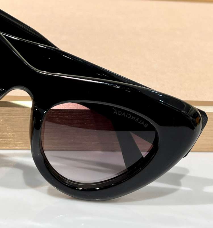 Picture of Balenciga Sunglasses _SKUfw53698314fw